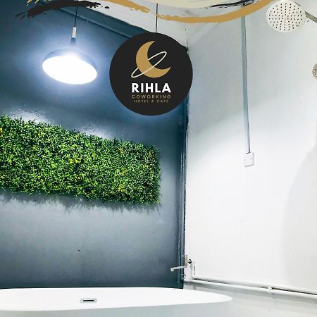 Rihla Dataran Tengah Albergue Gua Musang Exterior foto